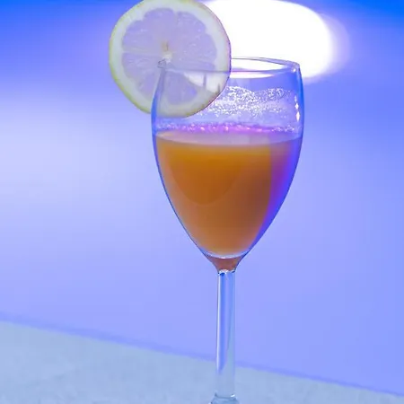 Nancy With Swimming Pool Dom wakacyjny