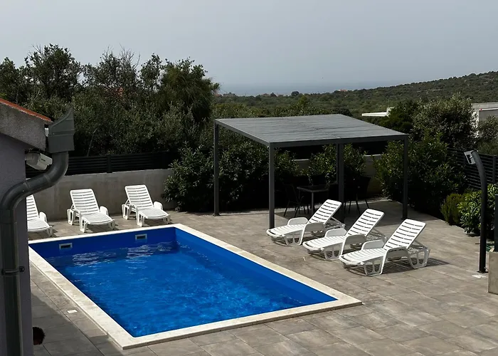 Сasa de vacaciones Nancy With Swimming Pool *