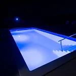 Nancy With Swimming Pool * Винишче