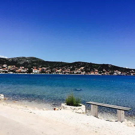 Nancy With Swimming Pool Σπίτι διακοπών *